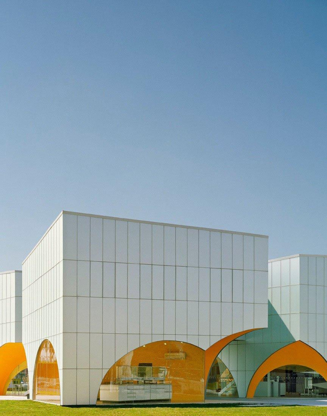 �������� Nestle Application Group. ���� � Paul Rivera