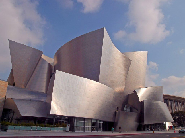 Концертный зал Уолта Диснея в Лос-Анджелесе. Фото: Jon Sullivan via Wikimedia Commons. Фото находится в общественном доступе