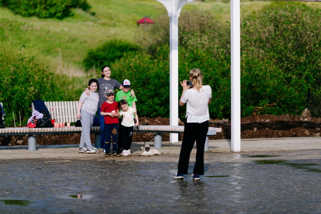 От истоков к современности – возрождение староречья Апаиш. Люди проводят время на территории От истоков к современности – возрождение староречья Апаиш. Люди проводят время на территории