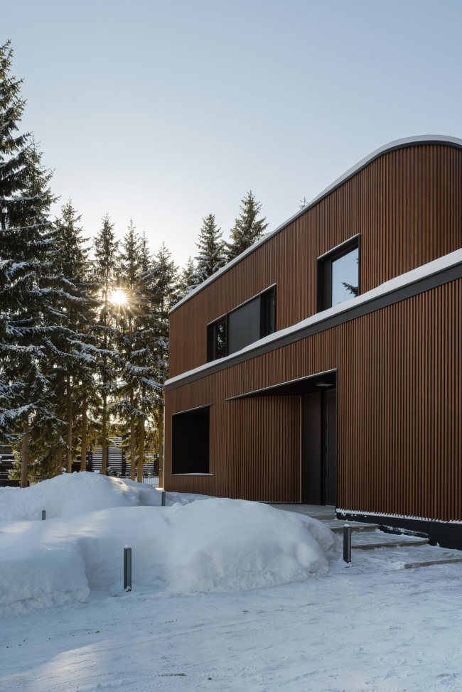 2000S RECONSTRUCTION