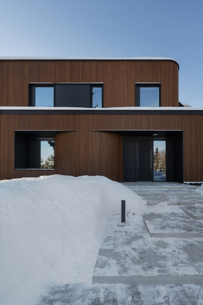 2000S RECONSTRUCTION