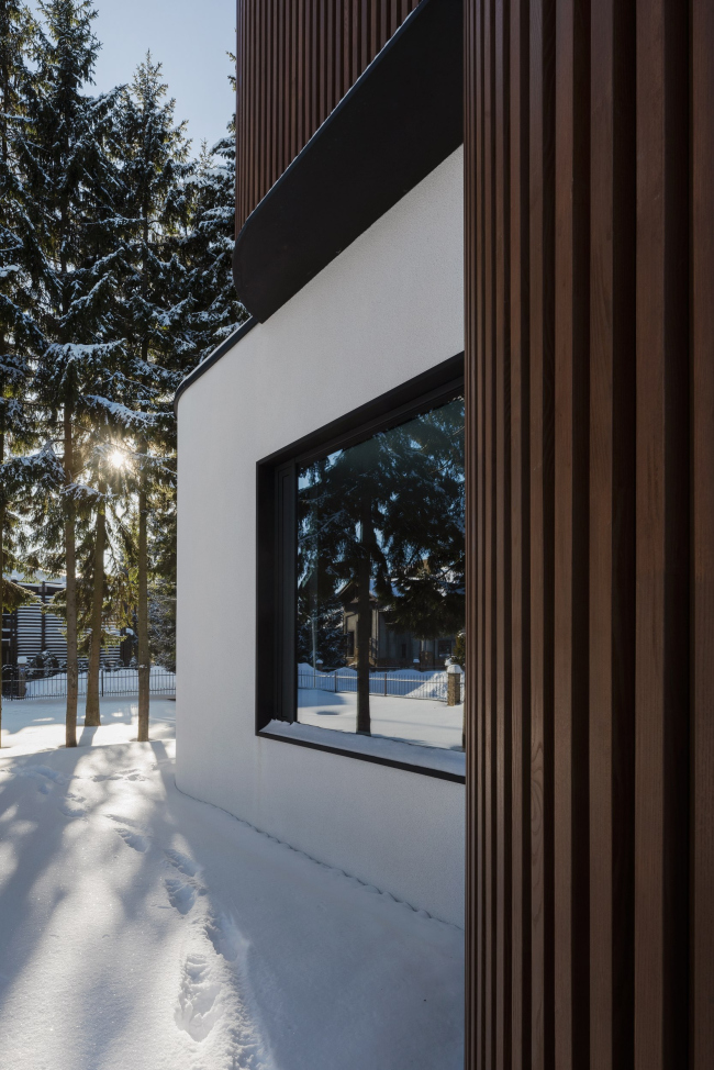 2000S RECONSTRUCTION