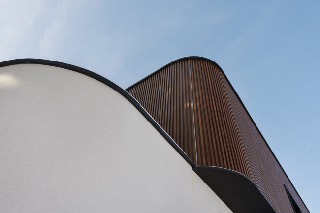 2000S RECONSTRUCTION