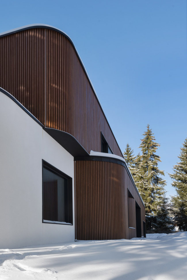 2000S RECONSTRUCTION