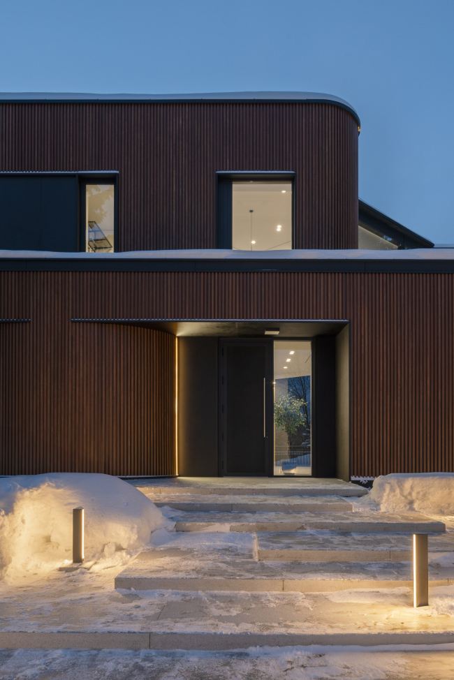 2000S RECONSTRUCTION