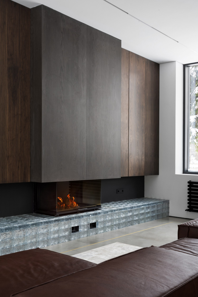 2000S RECONSTRUCTION