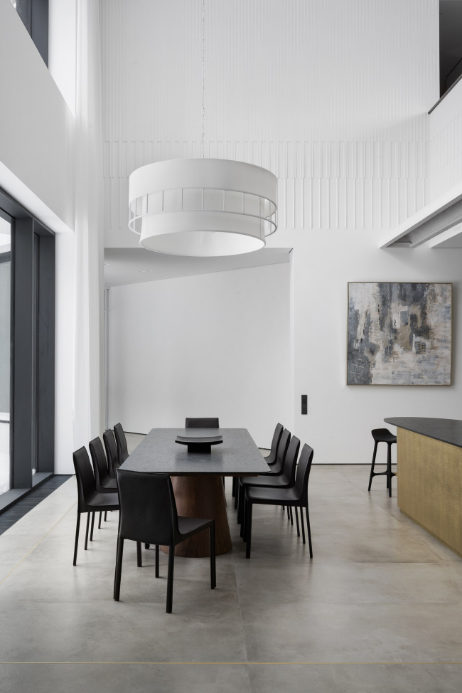 2000S RECONSTRUCTION