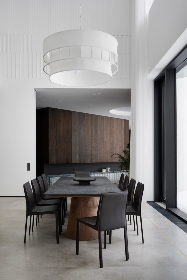 2000S RECONSTRUCTION