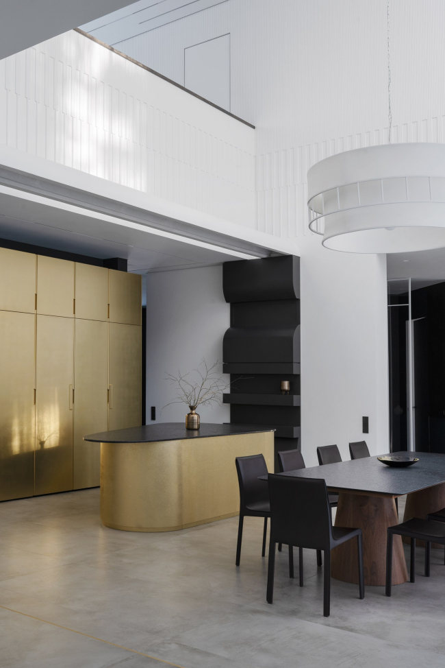 2000S RECONSTRUCTION