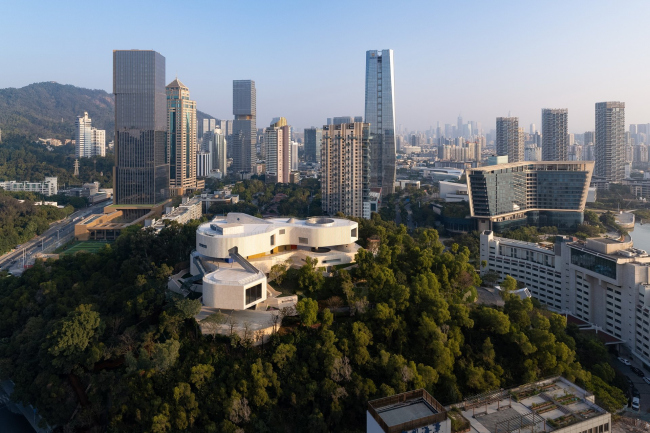 ����� ������� China Merchants Group � ���� ���������