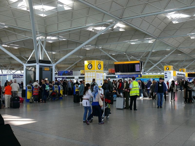 Терминал аэропорта Стэнстед. Фото: (WT-shared) Albion via Wikimedia Commons. Лицензия  CC-BY-SA-4.0