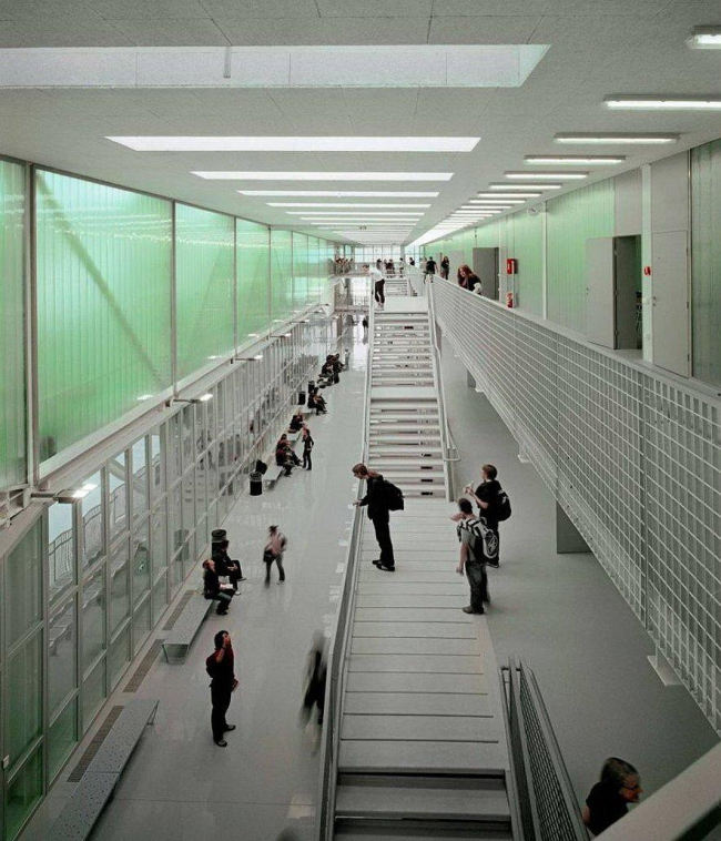 �Gymnasium 46 09�N/16 50E�