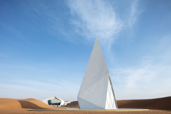 ZhongWei Desert Diamond Hotel