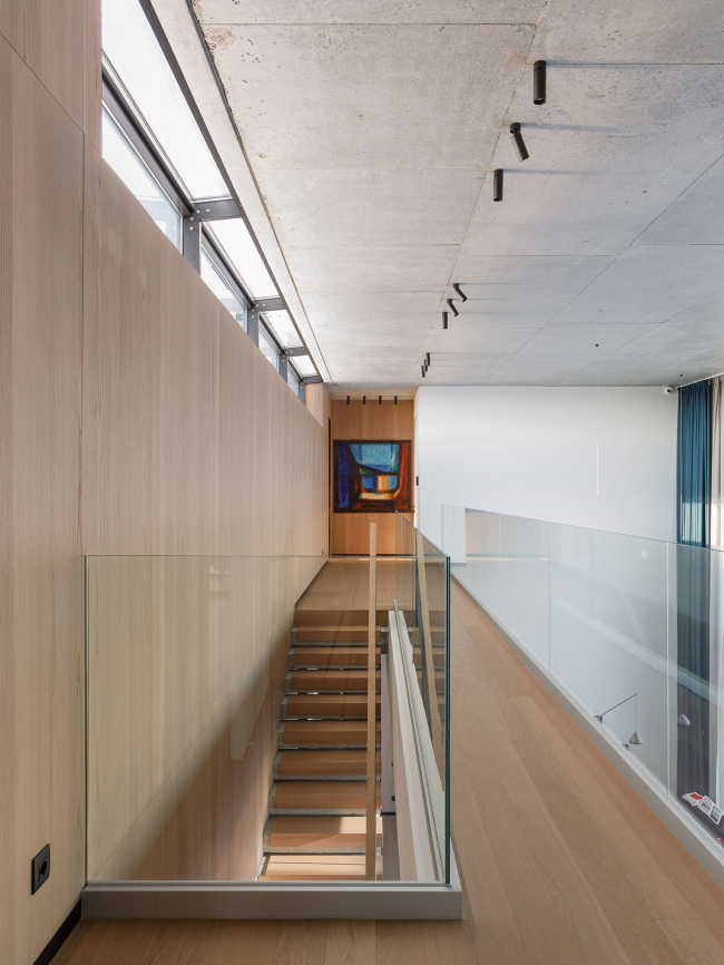 Дом с мостом. Картина локального художника Дом с мостом. Картина локального художника