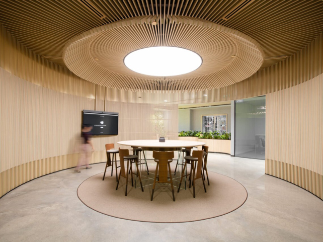Workplace (Small): Penn Color Technology Center, ��������.
���������� DP Design