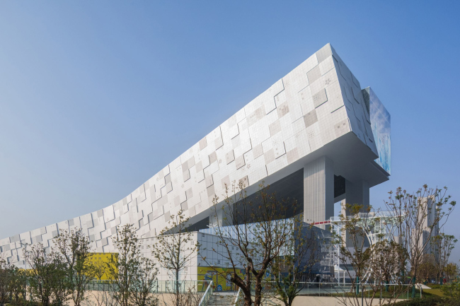 ����������� ������ Ganlushan Snow World