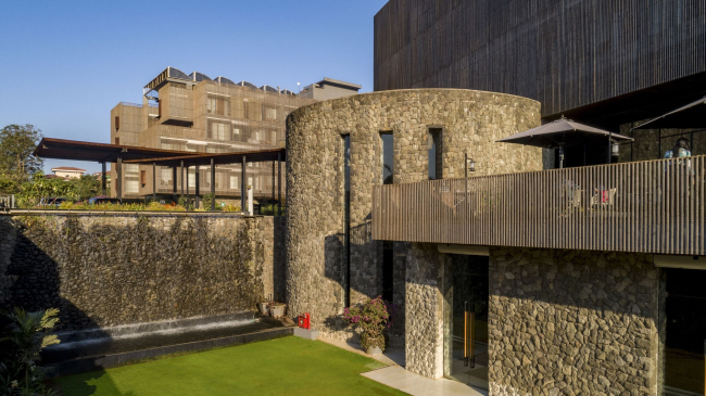  Radisson Resort & Spa Lonavala