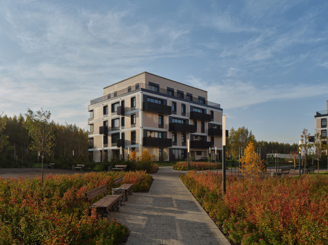 The residential complex of the “U” Block. Phase 1. View from the inner street