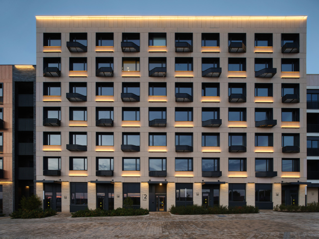 The residential complex of the “U” Block. Phase 1. View from the inner street