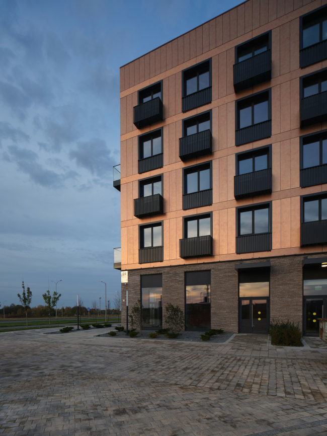 The residential complex of the “U” Block. Phase 1. View from the inner street