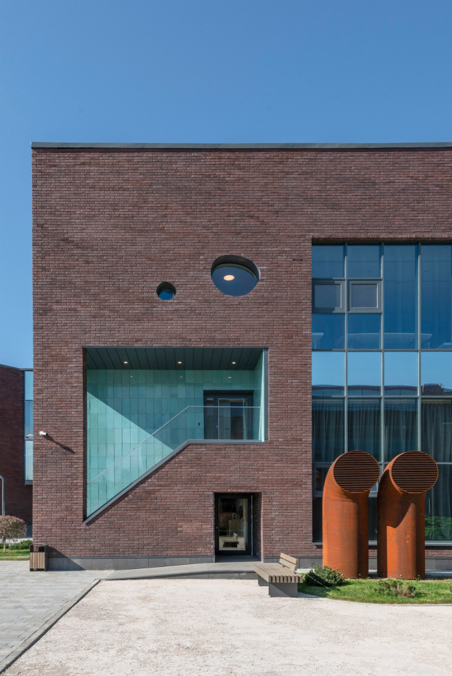 �������� ��. �.�. ���������, 2 �������