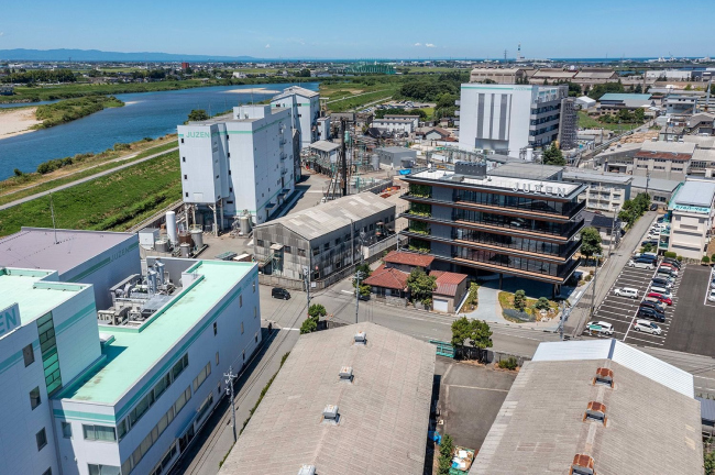 ����-�������� Juzen Chemical Corporation � �����