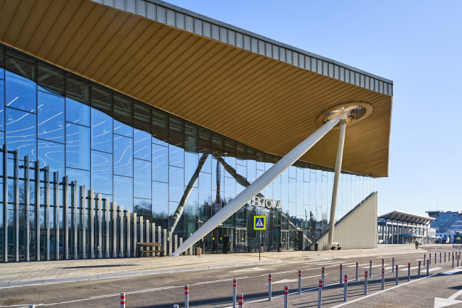 Nikolai Kamov International Airport in Tomsk