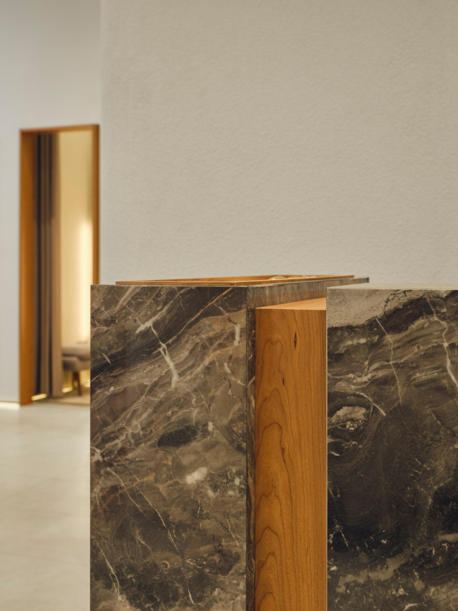 ������� ������� ������ EMKA � ��� �������