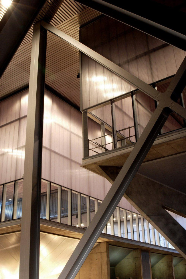 ����������� ��������� ����� � Perrault Projets / Adagp