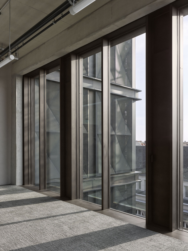 Многофункциональный центр Kalle Neukölln Многофункциональный центр Kalle Neukölln