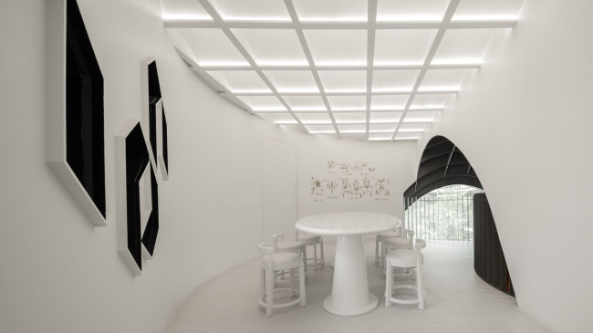   Nana Coffee Roasters    Central Westville