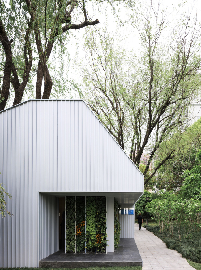 Павильон «Дом у озера» Павильон «Дом у озера»