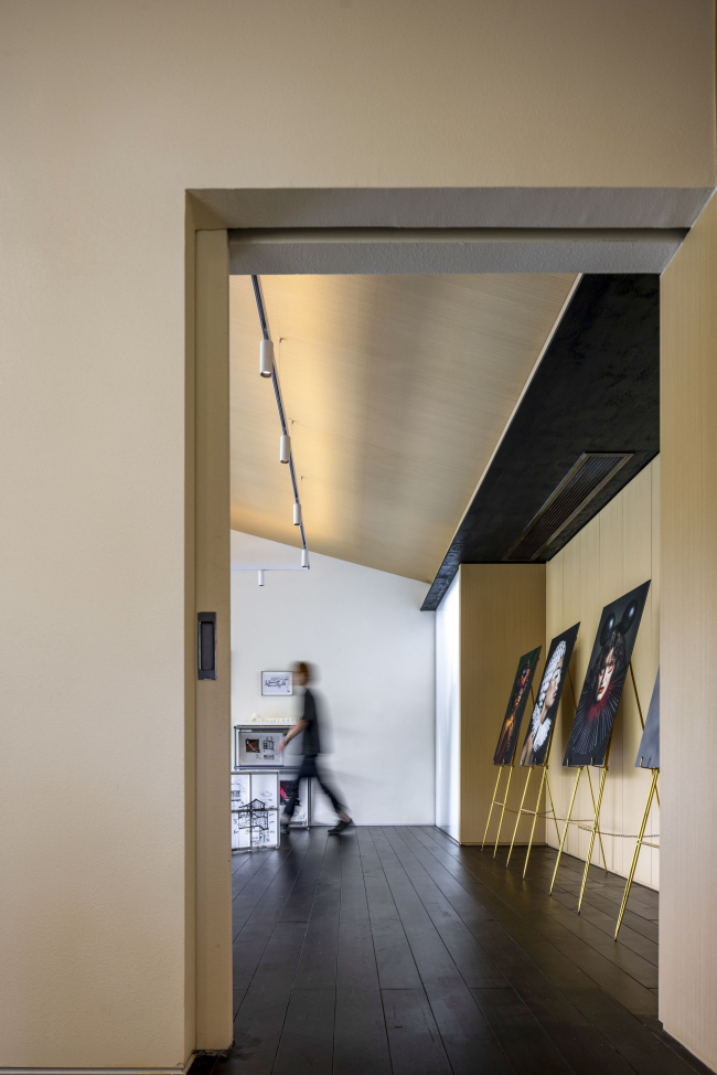 Павильон «Дом у озера» Павильон «Дом у озера»