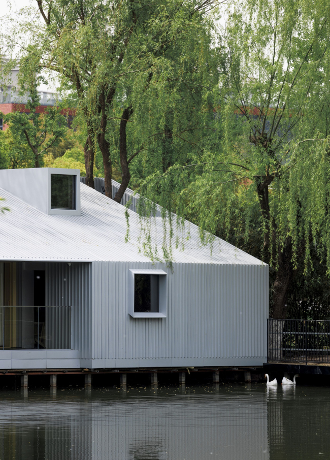 Павильон «Дом у озера» Павильон «Дом у озера»