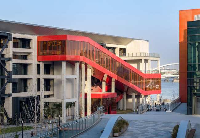 -  GATE M Dream Center