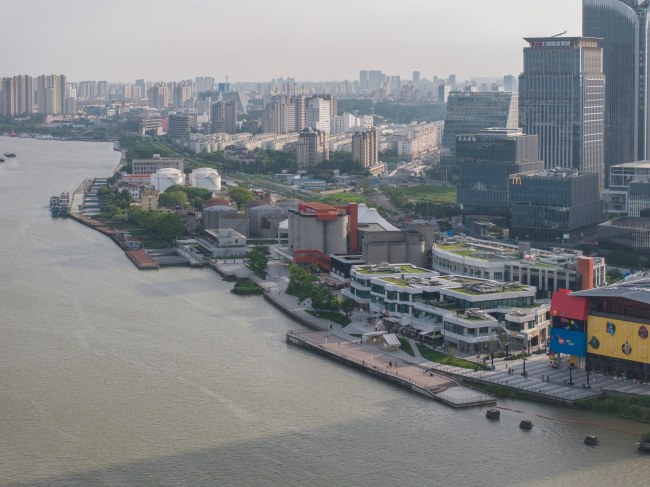 -  GATE M Dream Center