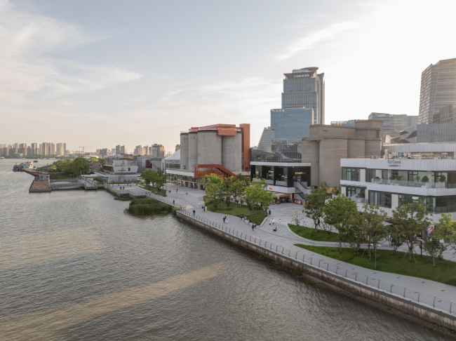 -  GATE M Dream Center