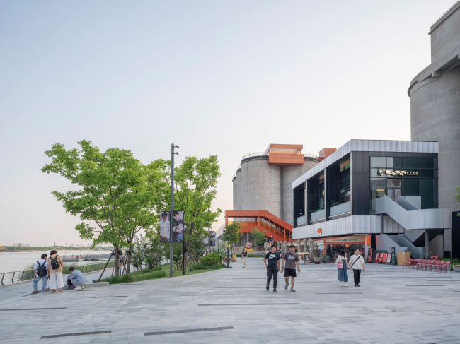 -  GATE M Dream Center