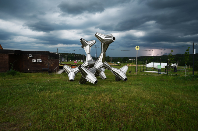 ����� ��������� ����� ����������� ���������: ������ �����-������