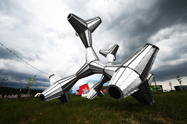 ����� ��������� ����� ����������� ���������: ������ �����-������