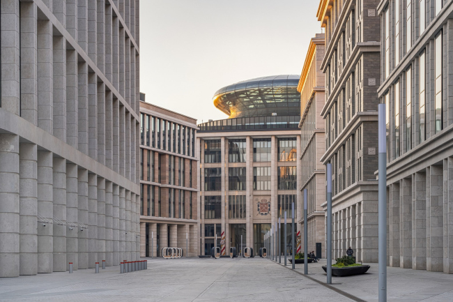 Public and business complex Nevskaya Ratusha
