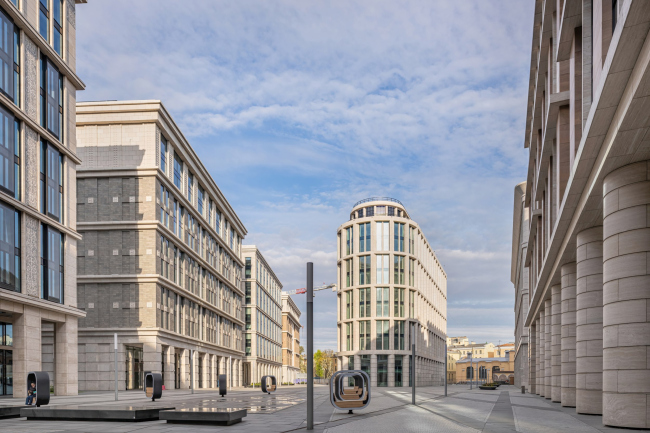 Public and business complex Nevskaya Ratusha