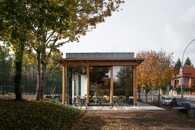    Beseda O&#345;echovka