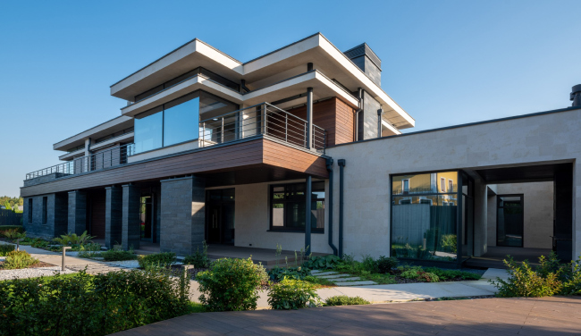 A house in the spirit of Wright