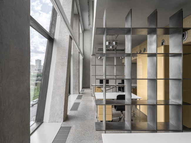 ���� ����� ����������� � �������