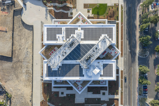 Центр естественных и точных наук имени Роберта Дея Центр естественных и точных наук имени Роберта Дея