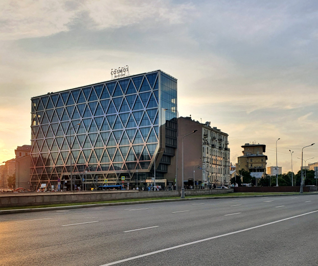  Cosmos   