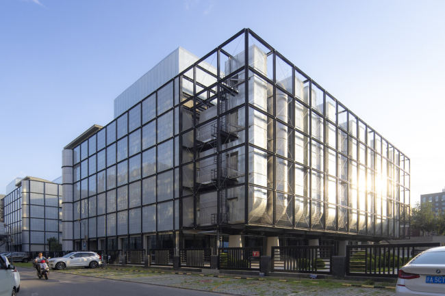 ����-����� ��� �� Spark 761