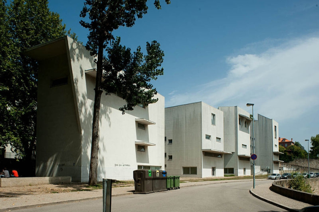 Архитектурный факультет Университета Порто. Фото: Leon via Wikimedia Commons. Лицензия CC-BY-2.0