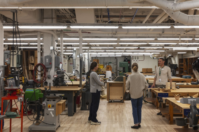 ����� �������� ����� �������� � ����������� �������� � �������������